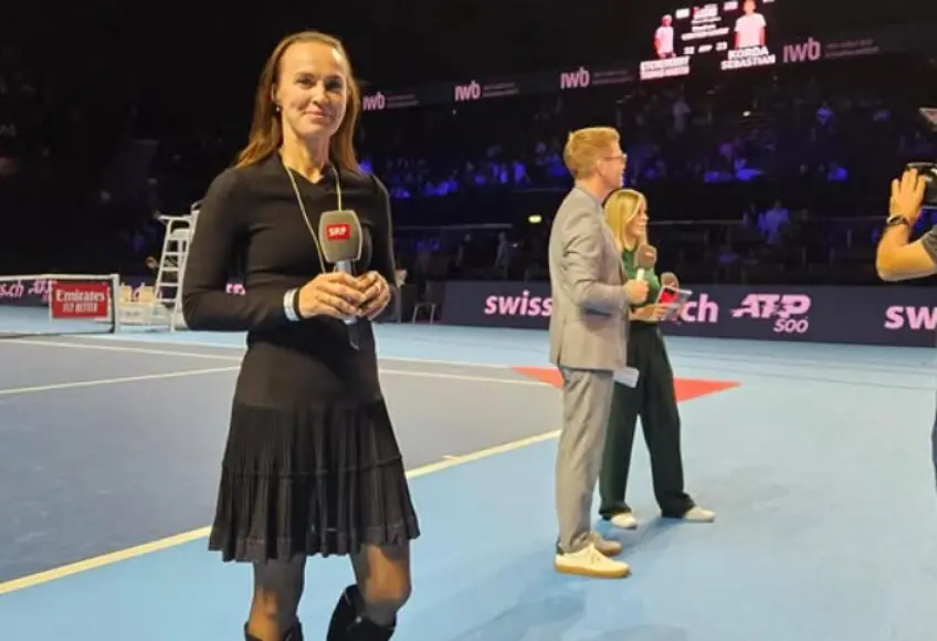 Tennis great Martina Hingis reveals Mirra Andreeva wanted her as coach