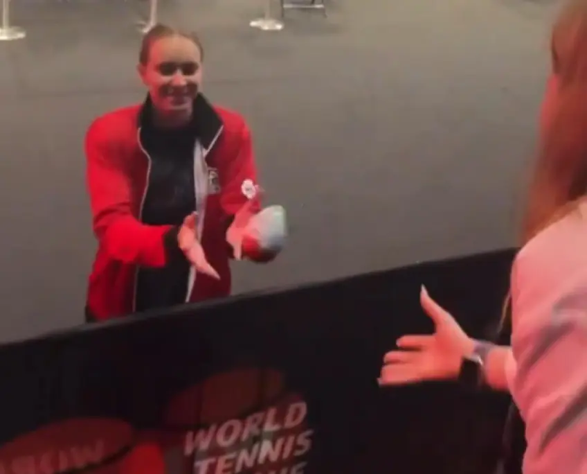 Watch: Fan stops Elena Rybakina, throws Kinder Surprise Egg at World Tennis League