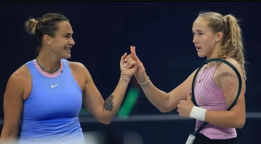 WTL: Aryna Sabalenka e Mirra Andreeva annihilate Iga Swiatek e Paula Badosa