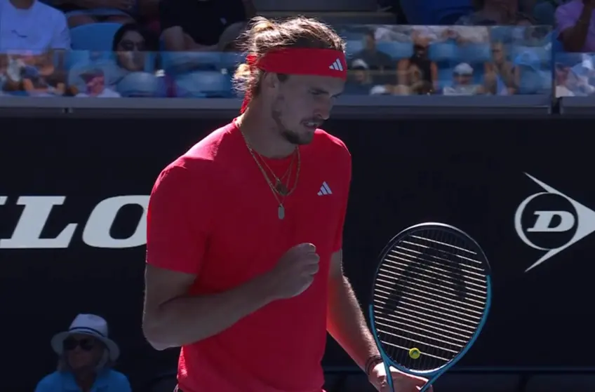 Australian Open: Alexander Zverev follows Carlos Alcaraz into R16