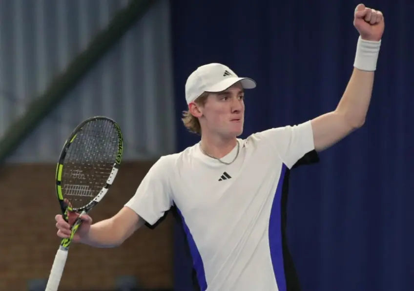 Former Wimbledon junior winner Henry Searle reaches first Challenger final