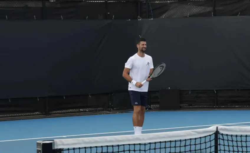 Watch: Novak Djokovic practices under Andy Murray’s guidance!