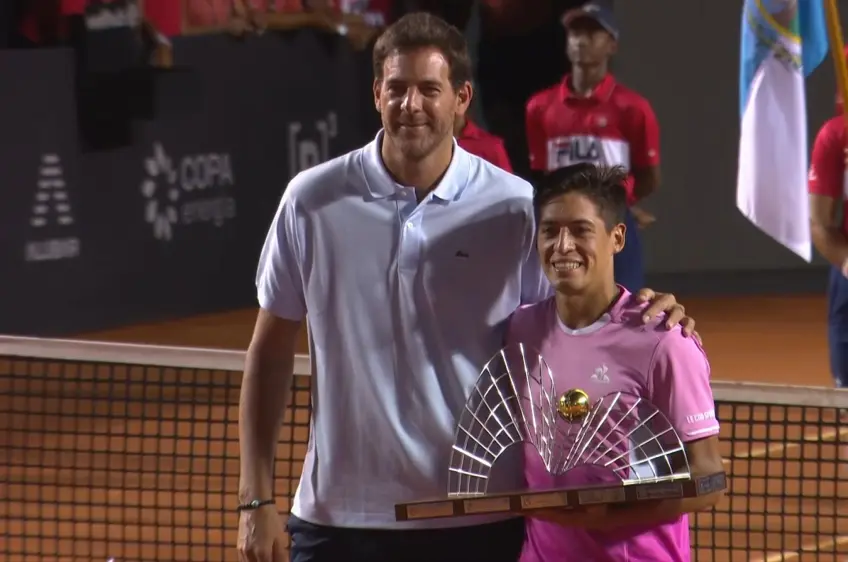 ATP Rio: Sebastian Baez defends title, receives trophy from del Potro