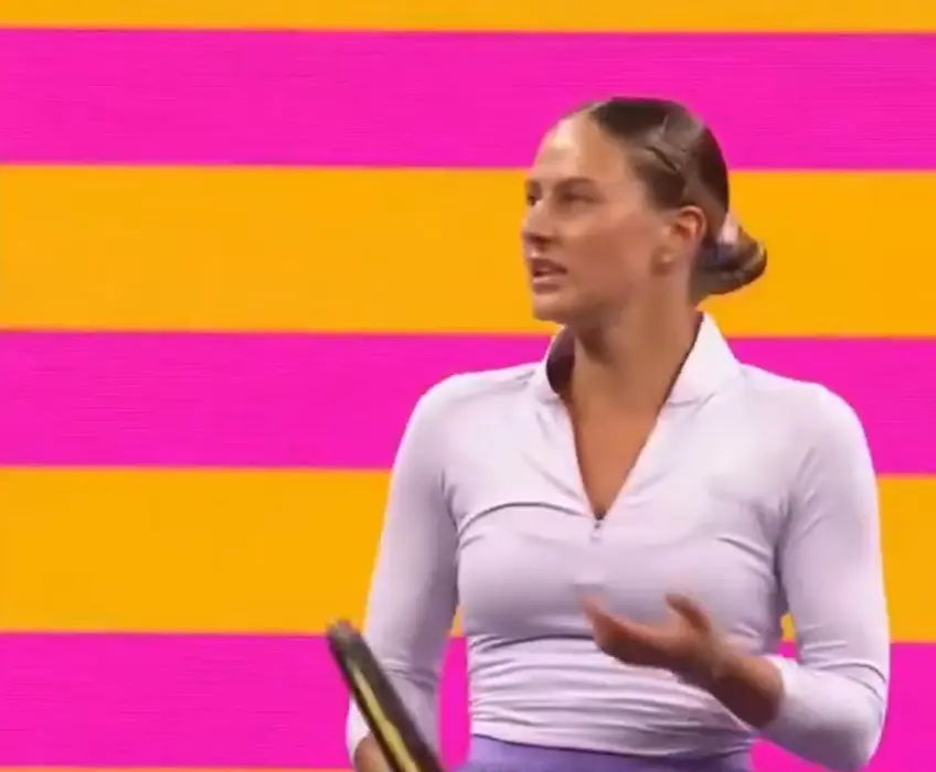 Boris Becker left in disbelief over strange Zheng Qinwen warm-up act vs Marta Kostyuk