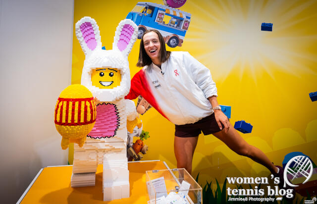 LEGO bricks, Porsche tricks: Exclusive photos of Swiatek in Stuttgart