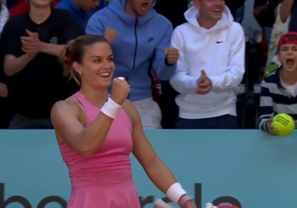 “He’s Like a Brother to Me” – Hopeful Sakkari Wins in Madrid, with Tom Hill Back in Her Corner