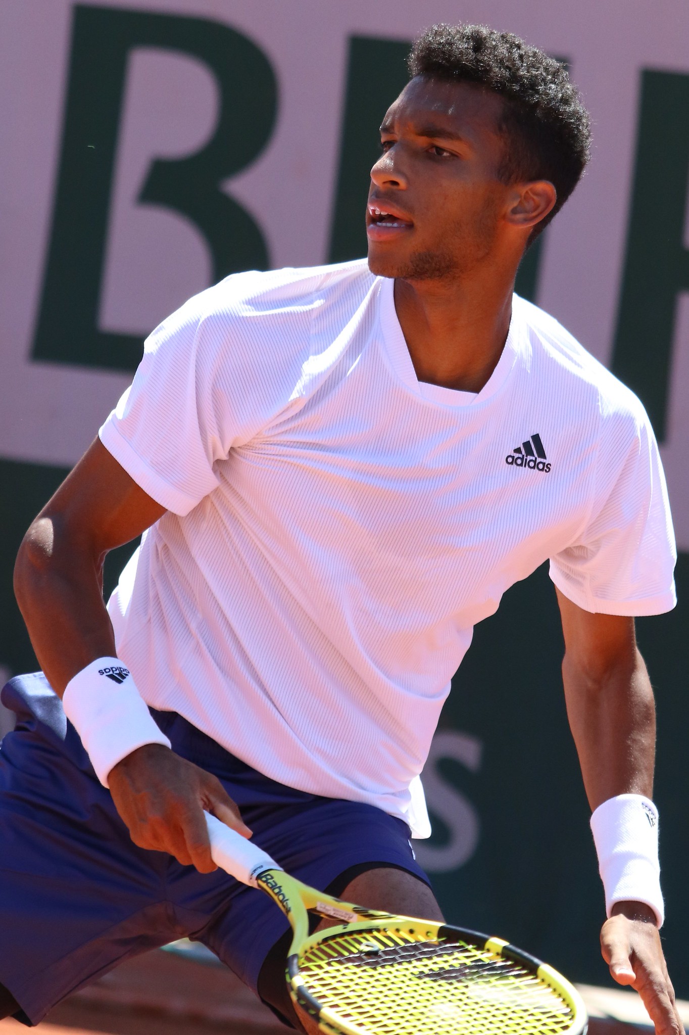 Auger-Aliassime Edges Out Shelton in Turin Thriller